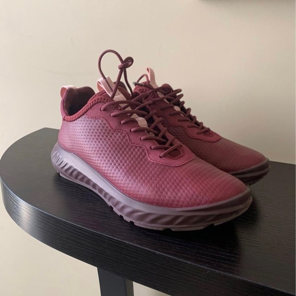 Ecco Burgundy Lace Up Walking Shoes Size 8 (Women’s EU 39) - Picture 2 of 6